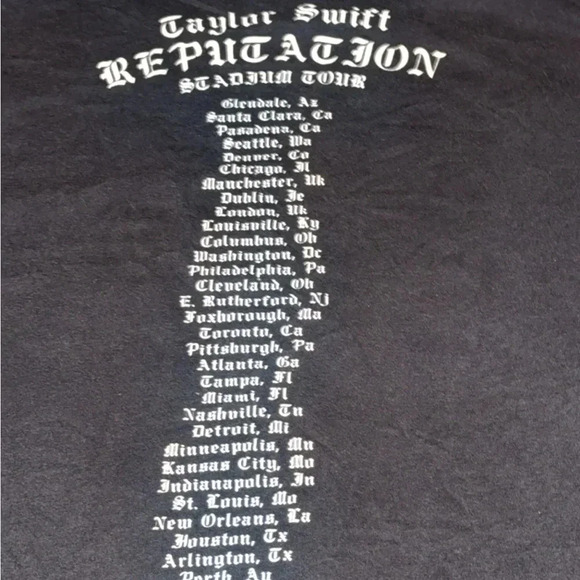 Taylor Swift Stadium Concert Tour Reputation Unisex Short Sleeve Canvas T-Shirt - Picture 2 of 9